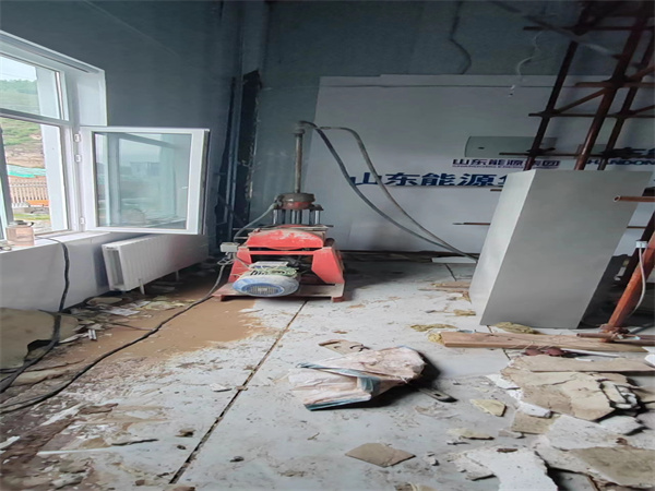 霍林郭勒地基基础下沉墙体裂缝加固注浆顶升施工