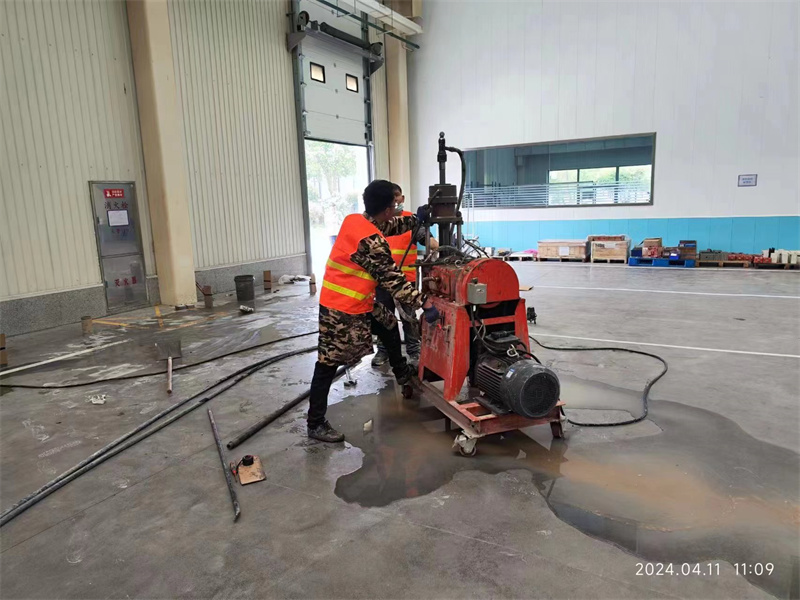 霍林郭勒厂房地面下沉塌陷注浆加固施工